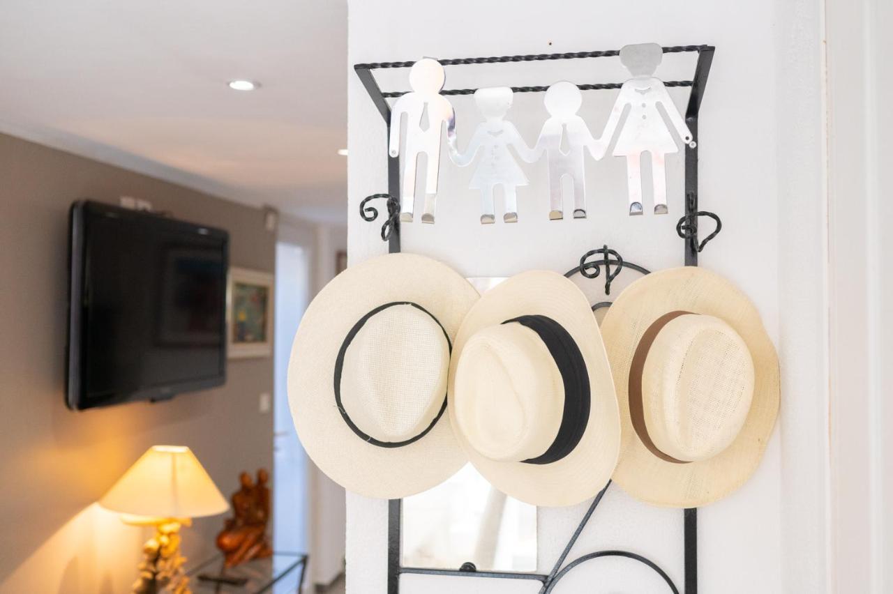 Appartement De Caractere Le Camelia, 56M², Dans Propriete Au Calme Avec Piscine By Le Mas De Louise Et Sacha Solliès-Toucas Esterno foto